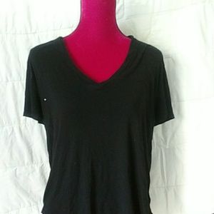 Basic black V-Neck
